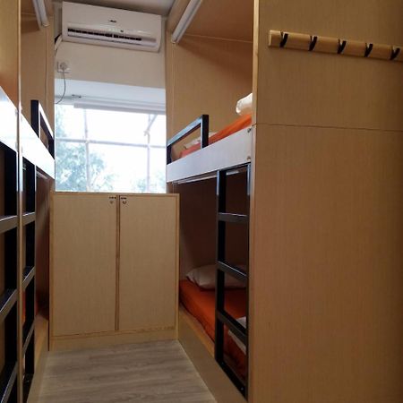 The Cove Hostel - Sea Ranch Hongkong Buitenkant foto
