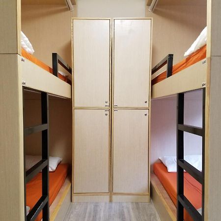 The Cove Hostel - Sea Ranch Hongkong Buitenkant foto